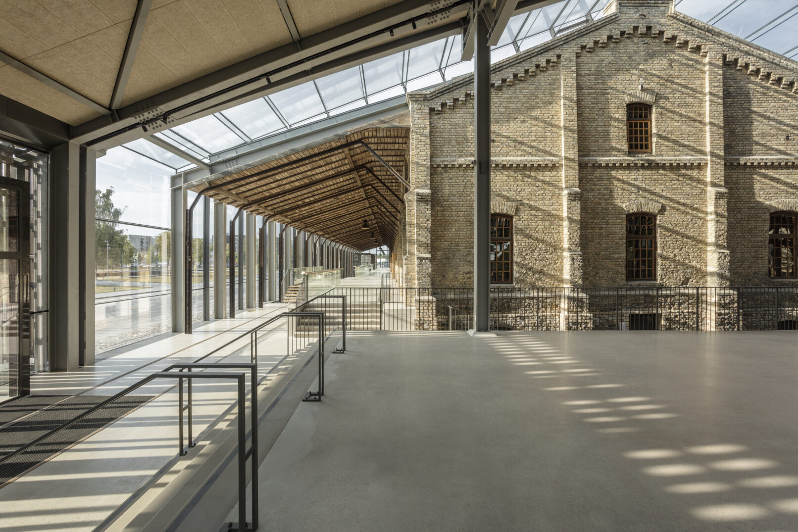 HANZAS PERONS CULTURAL CENTER