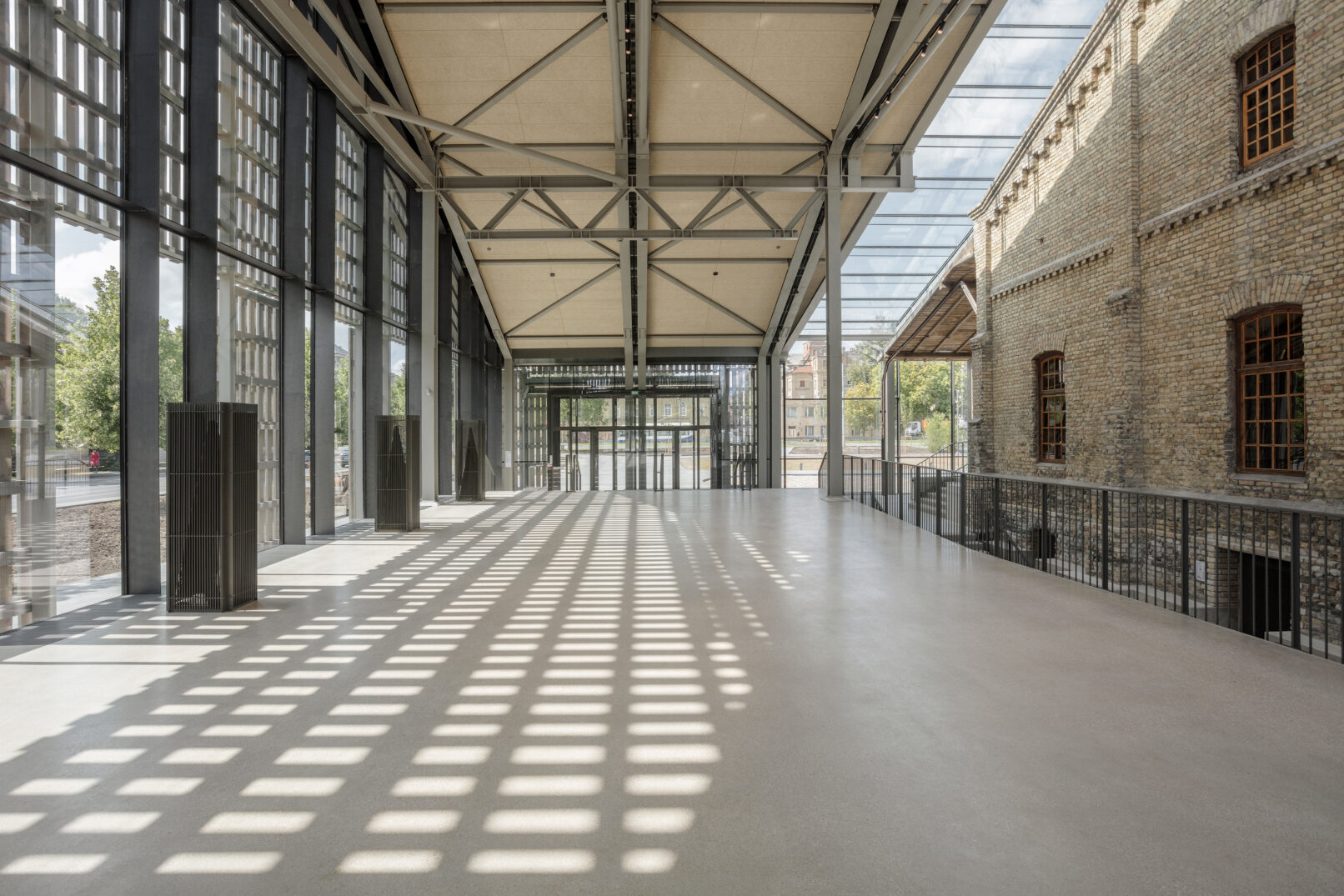 HANZAS PERONS CULTURAL CENTER